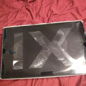 Jordan Retro 11 (Cap and Gowns)